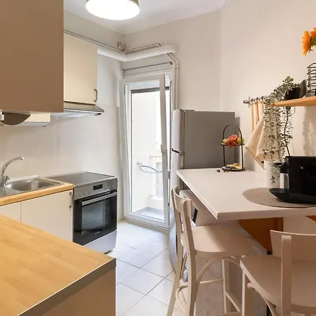 Essence - Modern 2br