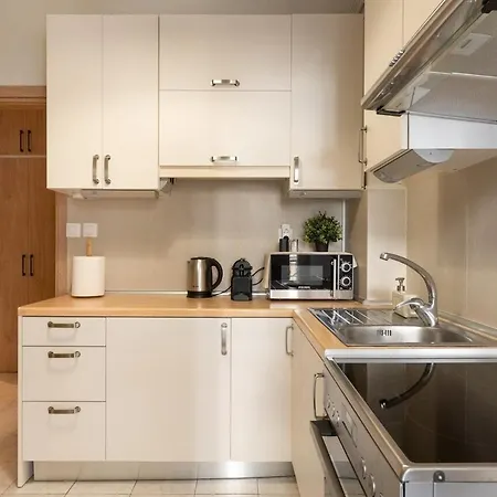 Essence - Modern 2br *